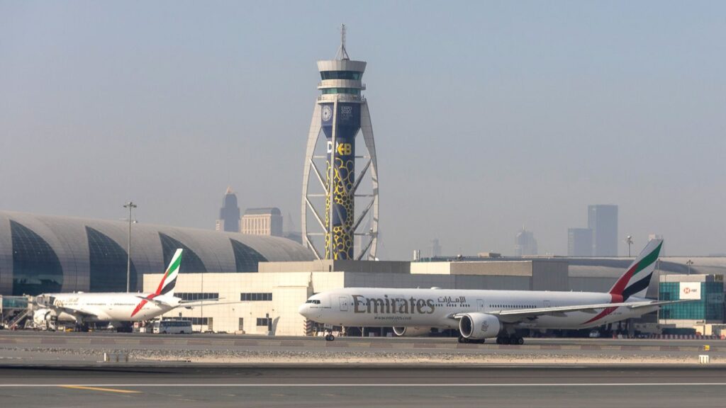 230124120457 emirates dubai 111822